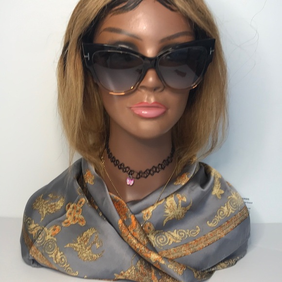 Tom Ford Women's Anoushka Oversized Butterfly Sunglasses FT0371 - Picture 4 of 16